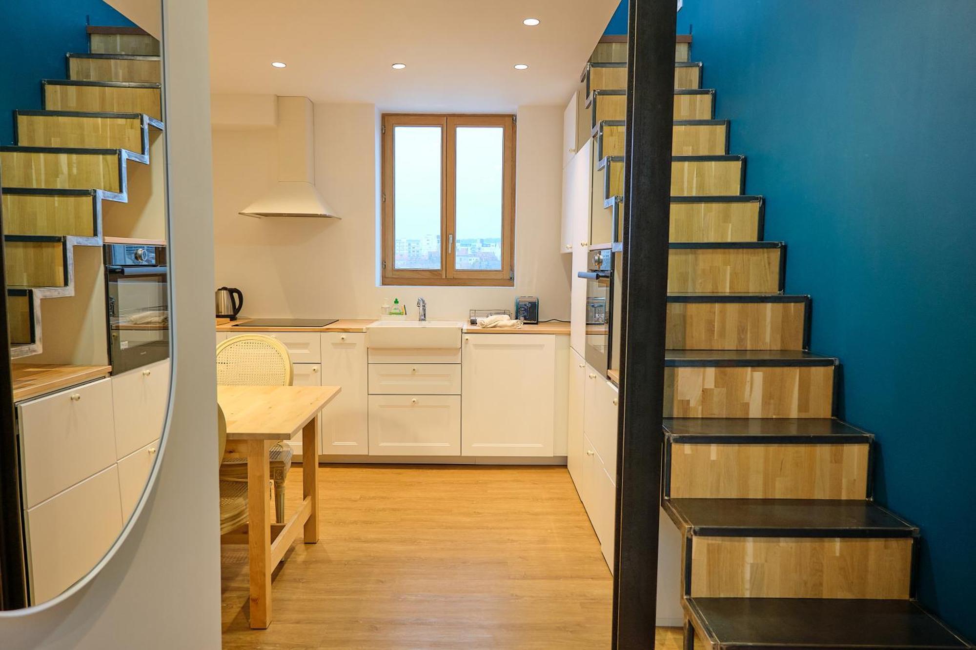 Le Louis Xvi - Loft In The Clouds In The Heart Of